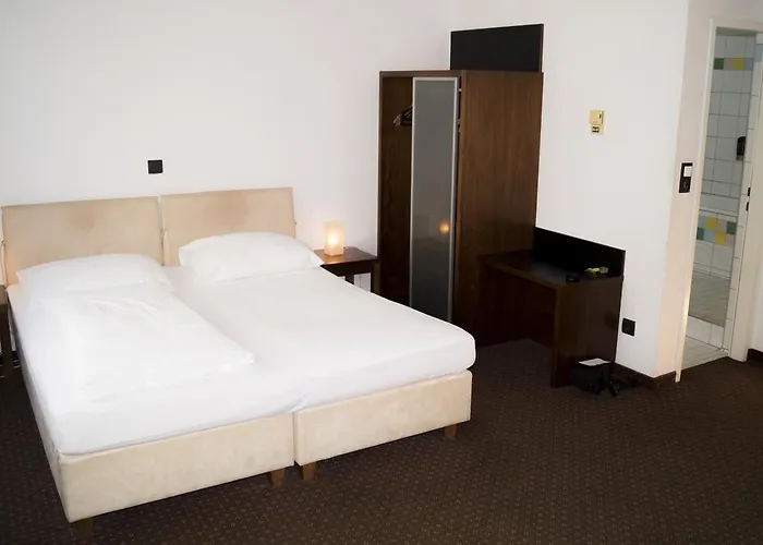 Hillinger Hotel 3*